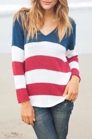 Americana V Neck