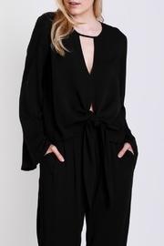  Tie Knot Top