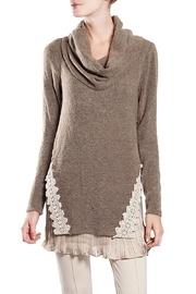  Pleated Cownneck Sweater