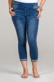  Pearl Hem Capri