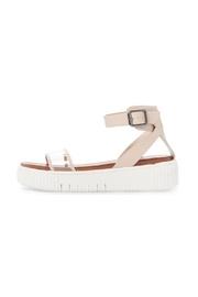  Lunna Sandal