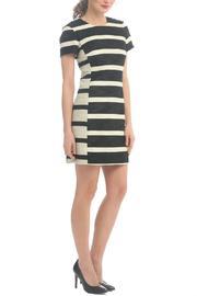  Short Sleeve Sheath