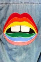 Rainbow Lip Denim