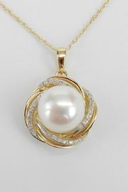  Pearl Pendant Necklace, 18 Chain