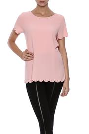  Scalloped Edge Top