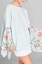 Hankerchief Pullover