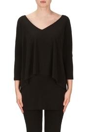  Tina Tunic