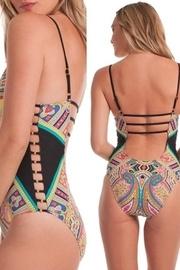  Nepal One Piece