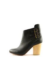 Gabriela Bootie