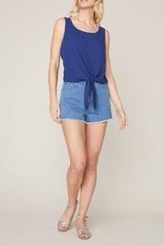  Tie Tank
