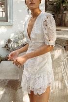  Mai Lace Dress