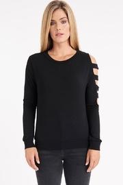  Captivate Open-arm Top