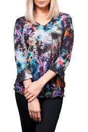  V-neck Crinkle Print Top