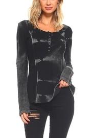  Maho Henley