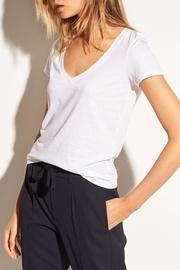  Essential V-neck Tee
