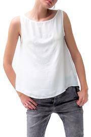  Skull Tank White