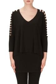  Cutout Sleeves Top