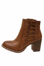  Brown Lacing Boot