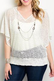  Plus-sized White Burnout Top