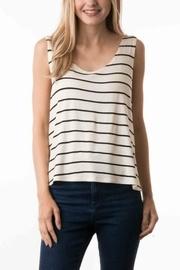  Back Twisted Top