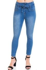  Belted Skinny Jeans