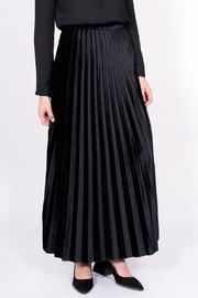  Velvet Pleated Skirt
