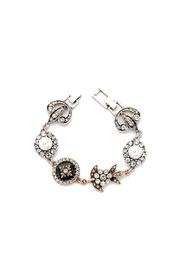  Adaline Elegant Bracelet