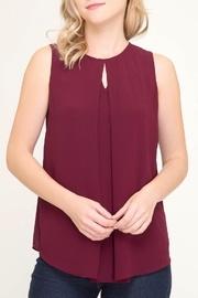  Keyhole Sleeveless Blouse