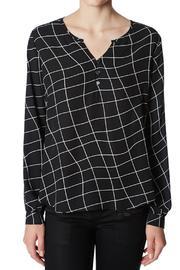  Flowy Printed Blouse