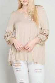  Bubble-sleeve Top