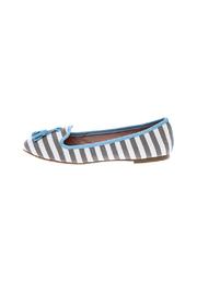 Dorothy Striped Flat