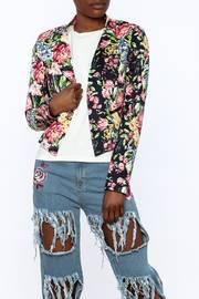  Modern Floral Blazer