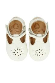  Lily White Shoe