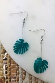  Dangle Gloria Palm Earring