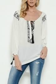  Embroidered Long Sleeve Top