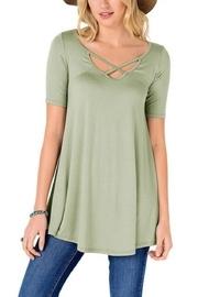 Crisscross Scoopneck Top