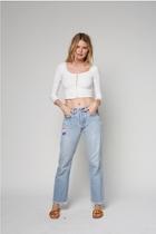  Tess White Crop