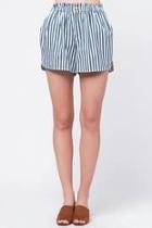  Striped Waist Band Detail Shorts