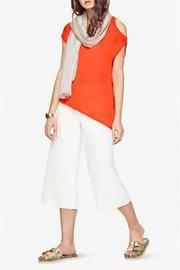 Danta Cold Shoulder Tee