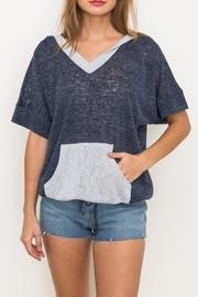  Shear Hooded Top