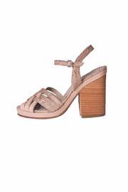  Brando Sandal