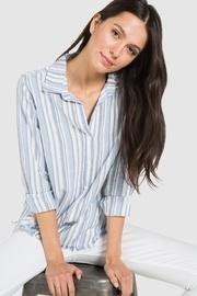  Frayed Hem Button-down
