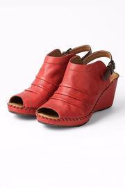  Bussola Wedge Peep-toe