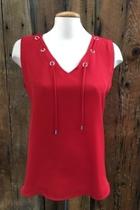  Lucy Sleeveless Blouse