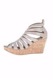  Cordani Gold Wedge