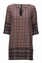  Oita Dress