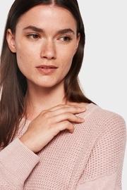  Zig-zag Stitch Crewneck