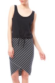  Knot Crop Top