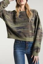  The Oversized Camo Fleece Cropped Pullover