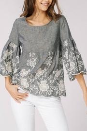  Embroidery Woven Top